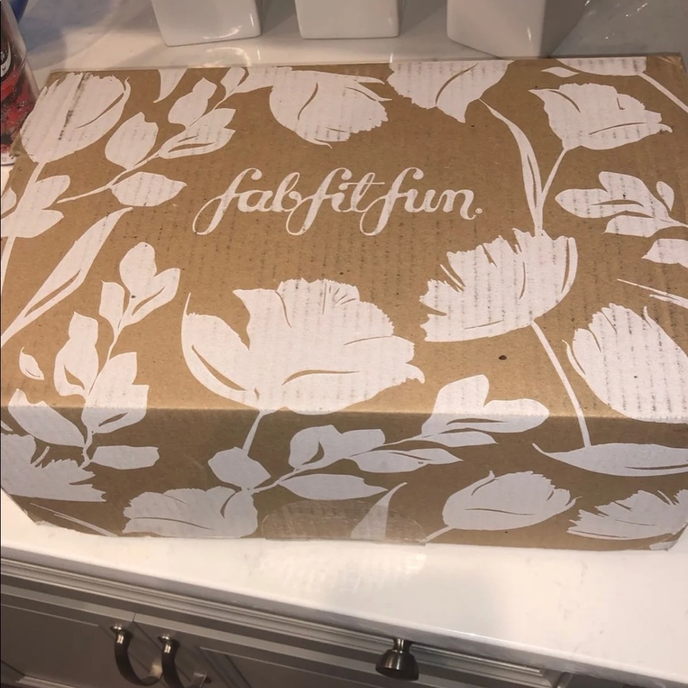 Fabfitfun box new